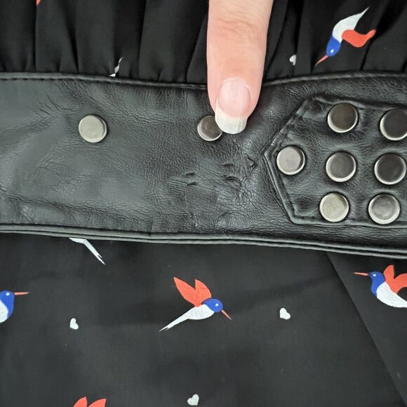 Torrid Plus 22 Skater Skirt Black Bird Print Studded Belt Y2K Goth Punk Alt - Picture 10 of 12